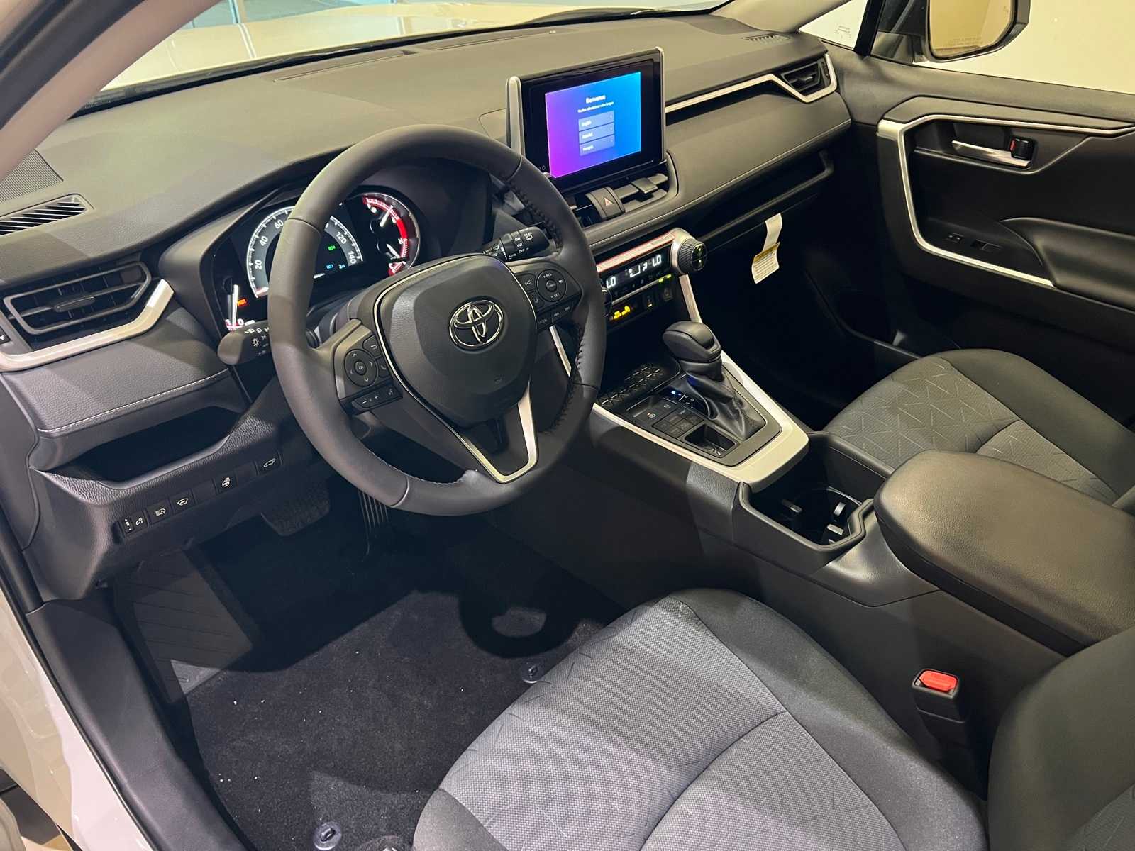 Thumbnail: 2025 Toyota RAV4 - 2