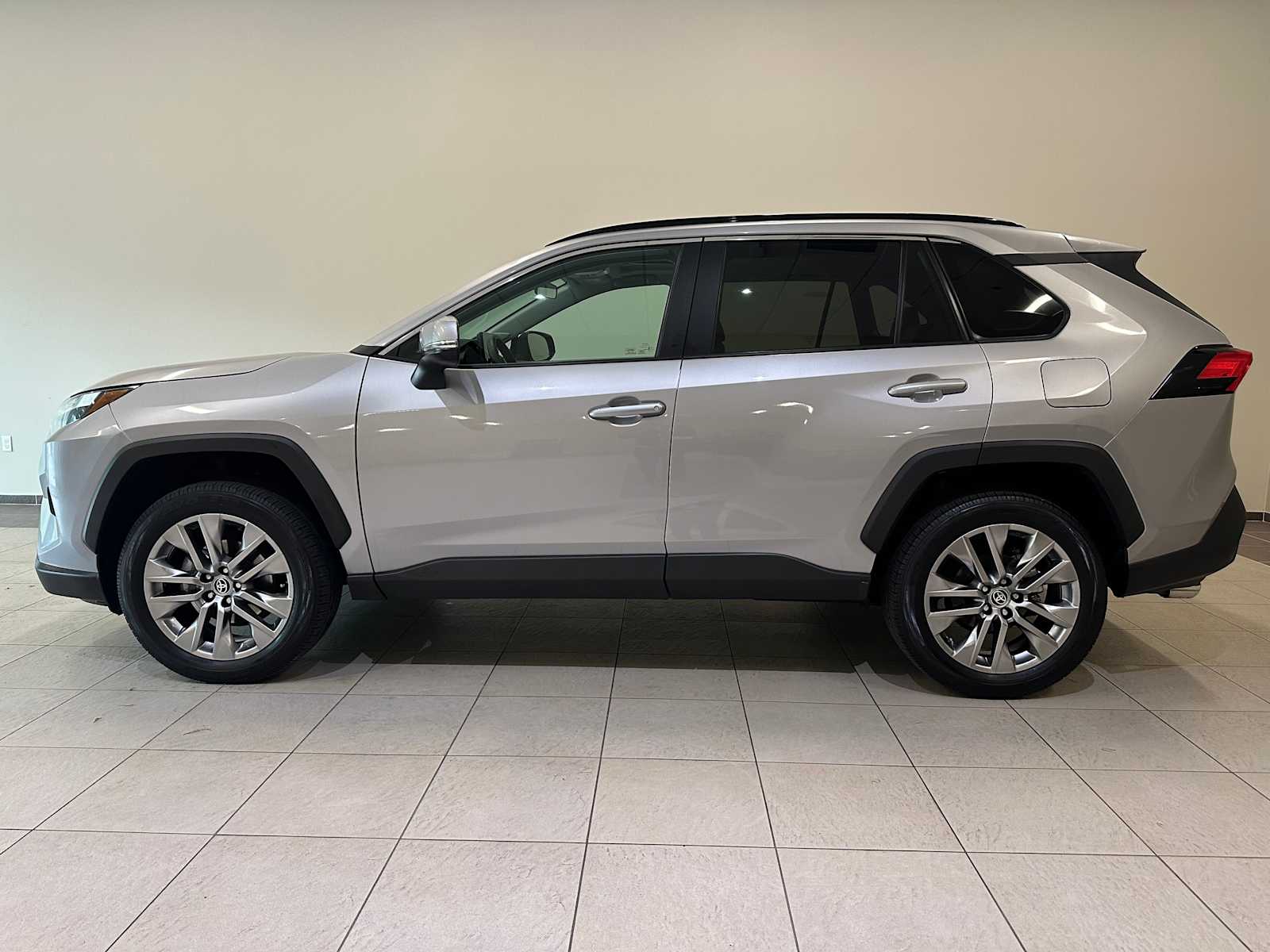 Thumbnail: 2023 Toyota RAV4 - 3