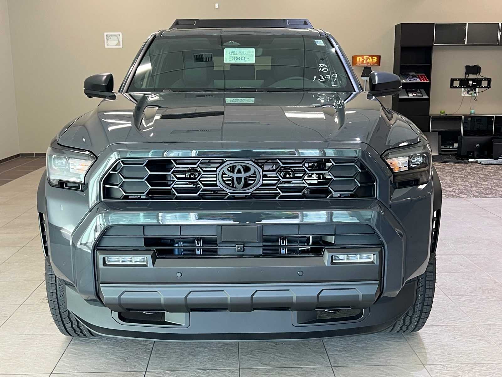 Thumbnail: 2025 Toyota 4Runner - 8