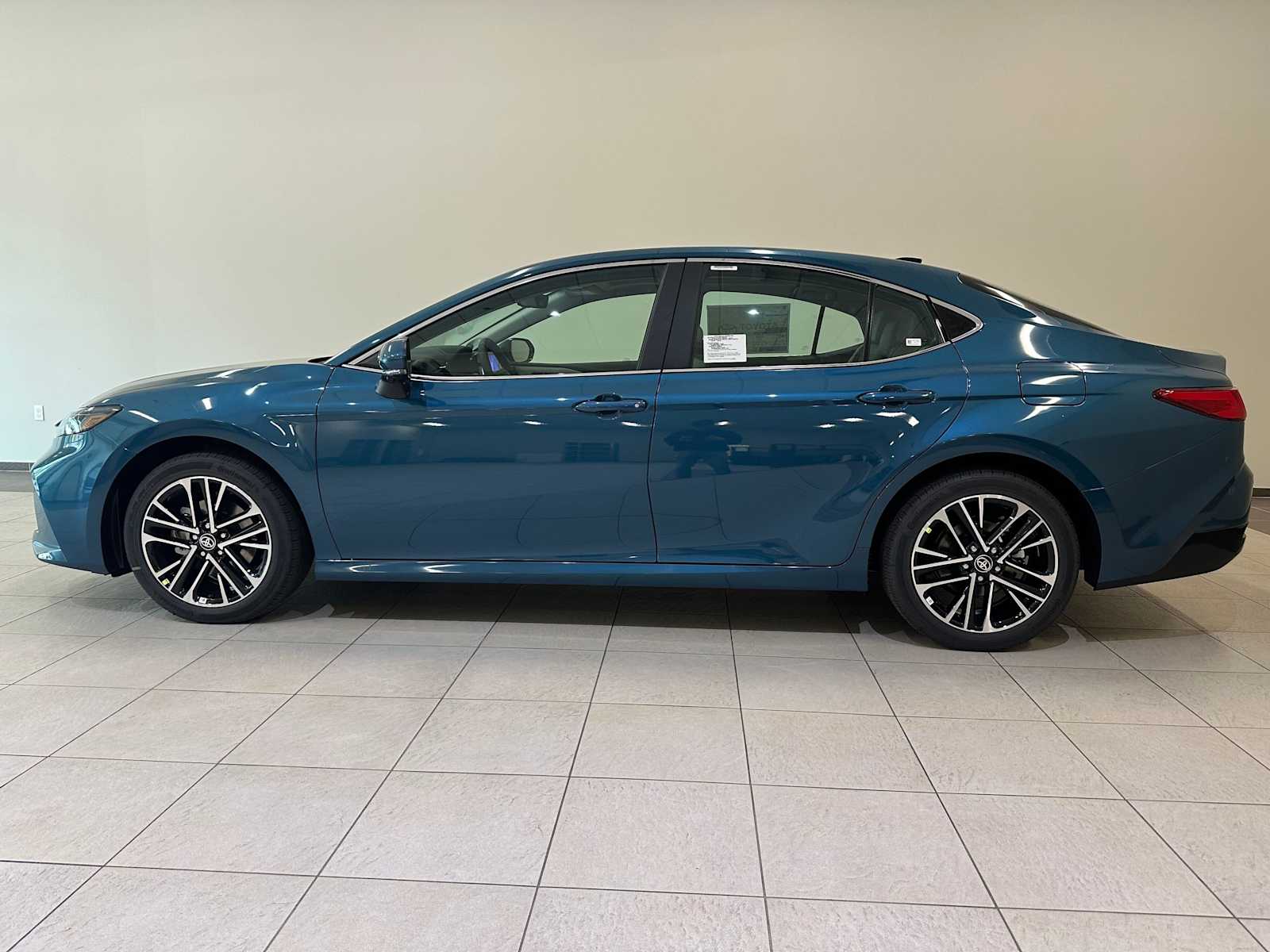 Thumbnail: 2026 Toyota Camry - 3