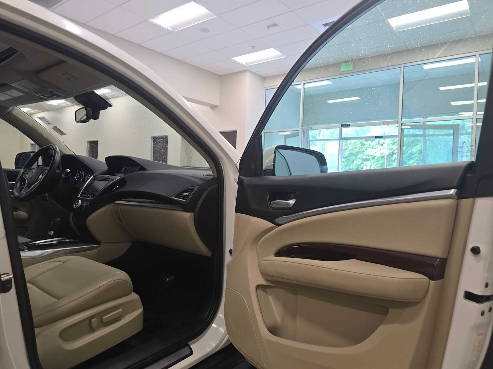 Thumbnail: 2015 Acura MDX - 31