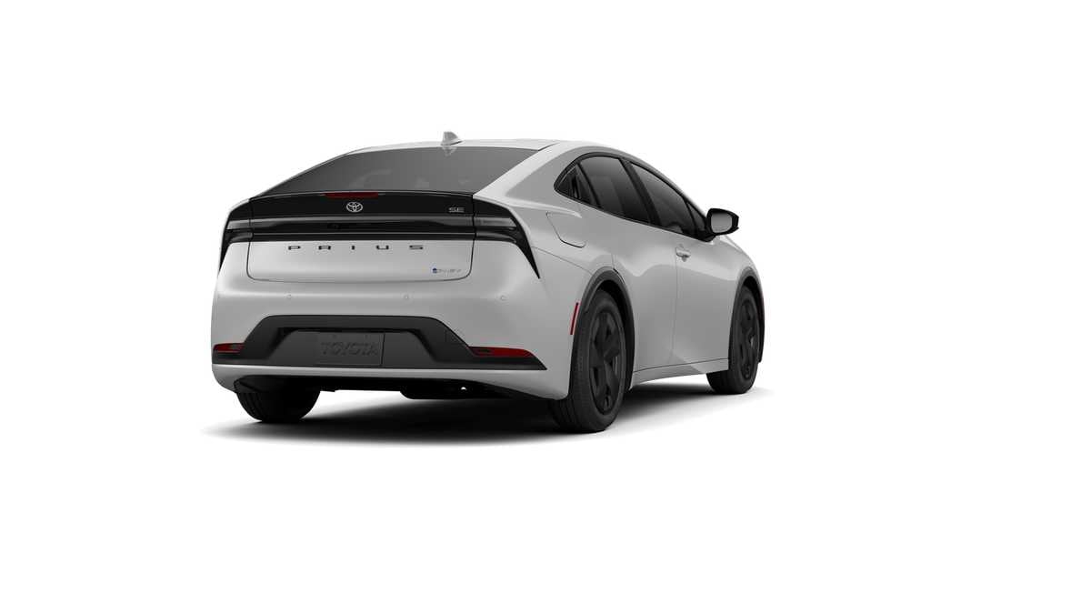 Thumbnail: 2026 Toyota Prius - 9