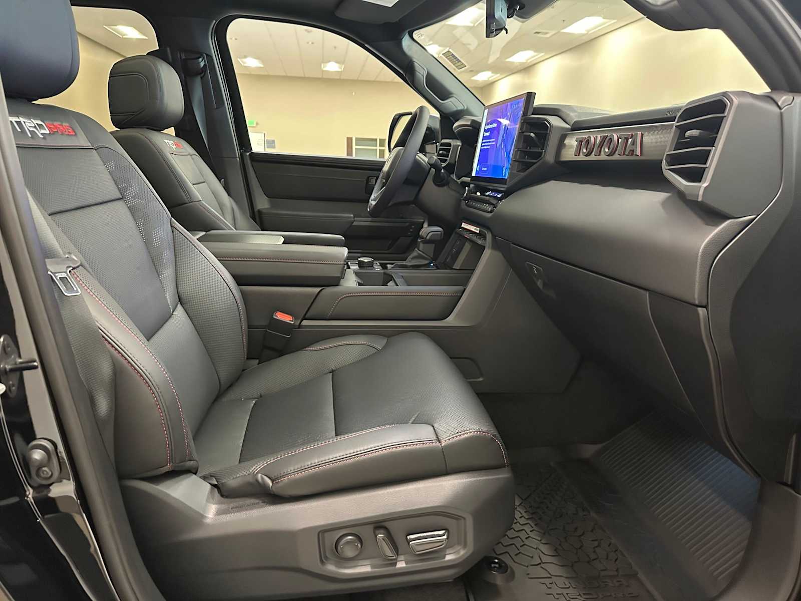 Thumbnail: 2026 Toyota Tundra - 27