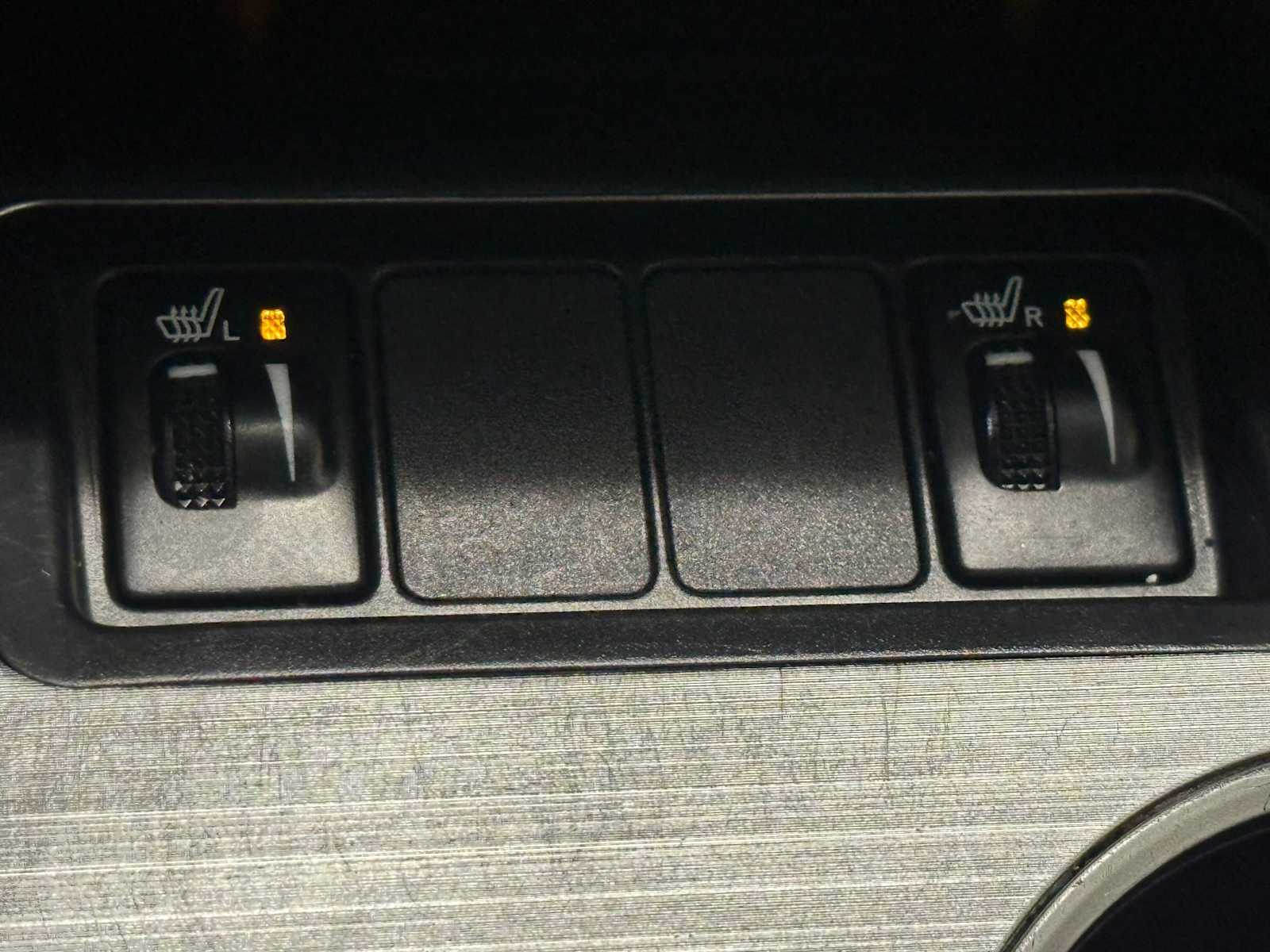 Thumbnail: 2013 Toyota Camry - 15