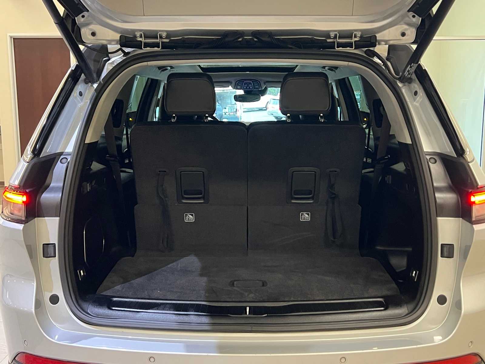 Thumbnail: 2021 Jeep Grand Cherokee L - 26