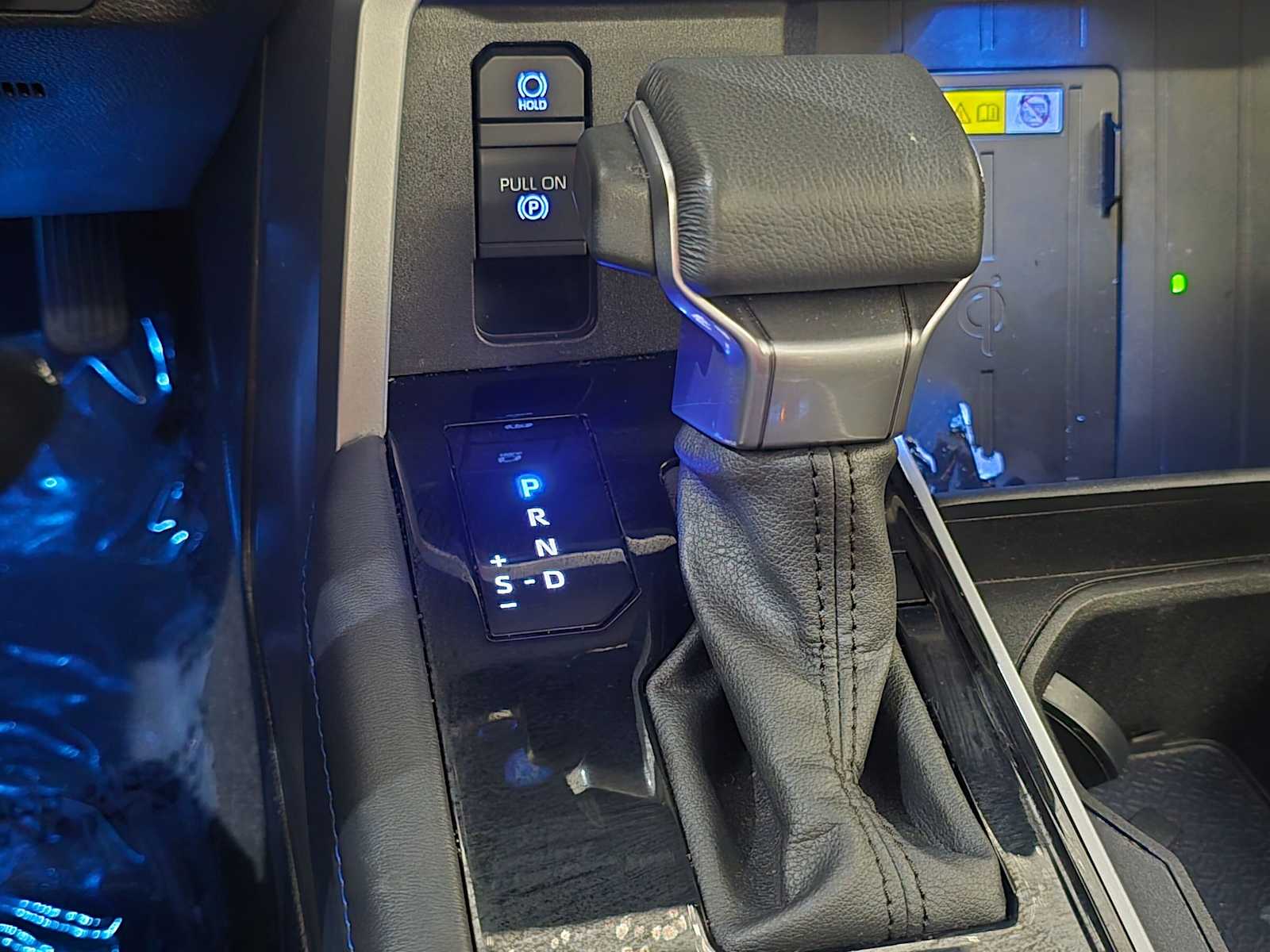 Thumbnail: 2024 Toyota Tundra - 15