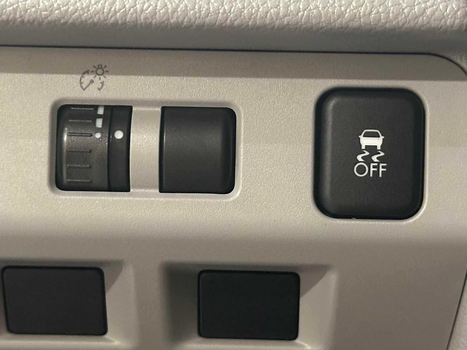 Thumbnail: 2015 Subaru Forester - 18