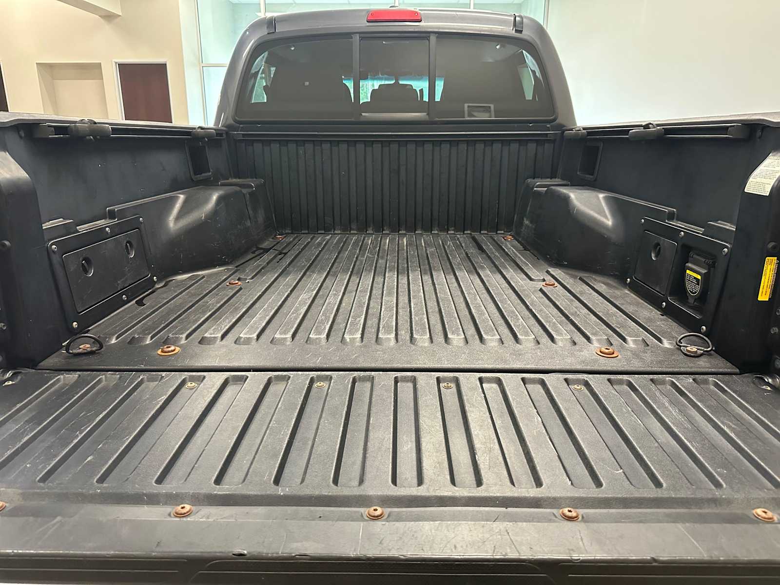 Thumbnail: 2009 Toyota Tacoma - 27