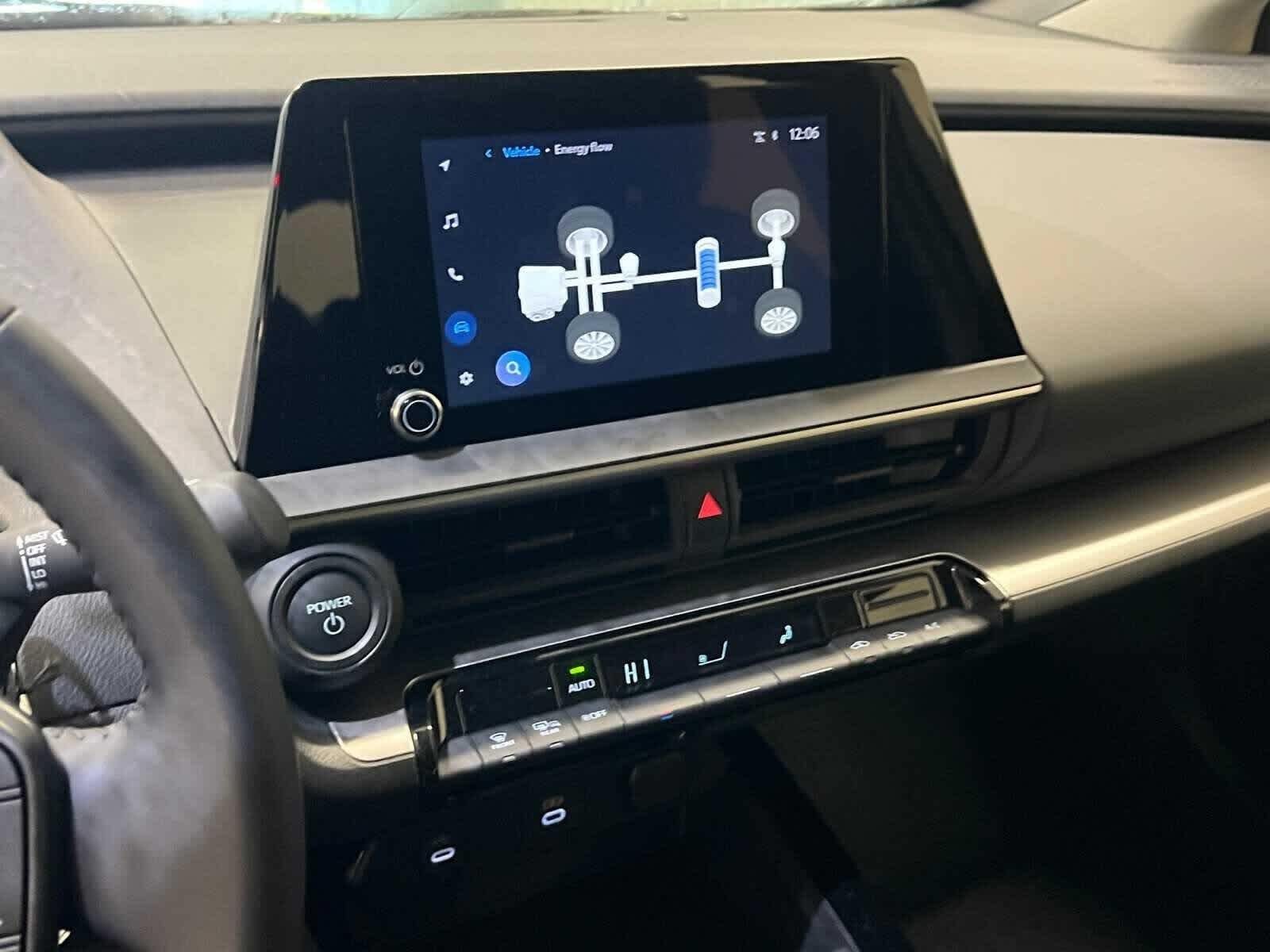 Thumbnail: 2024 Toyota Prius - 24