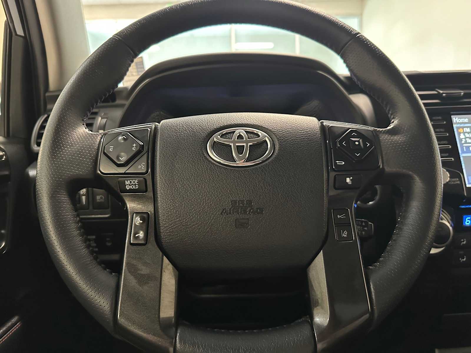 Thumbnail: 2022 Toyota 4Runner - 11