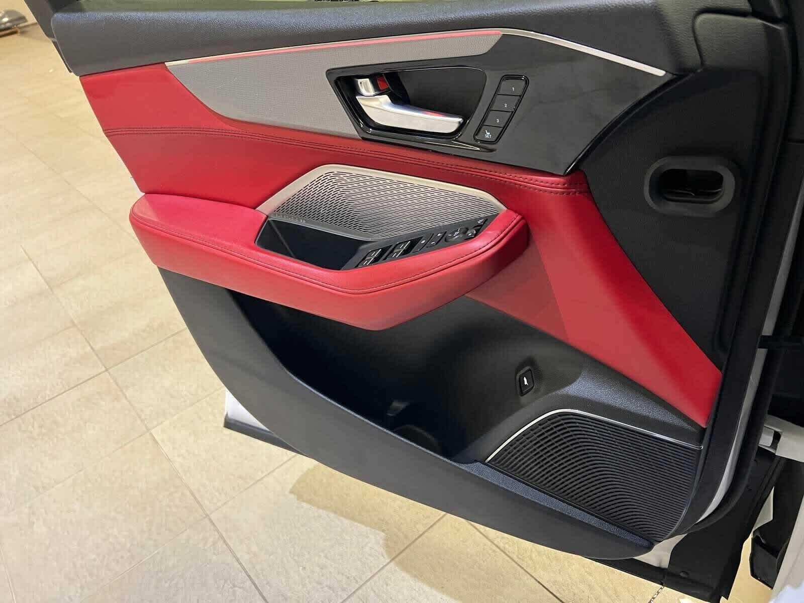 Thumbnail: 2022 Acura MDX - 16