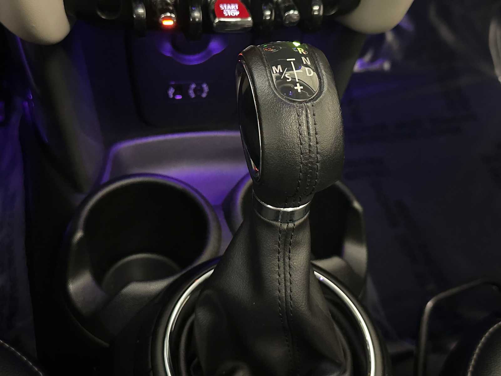 Thumbnail: 2014 MINI Cooper Hardtop - 16