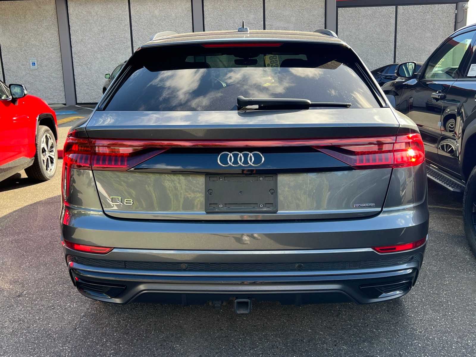 Thumbnail: 2020 Audi Q8 - 9