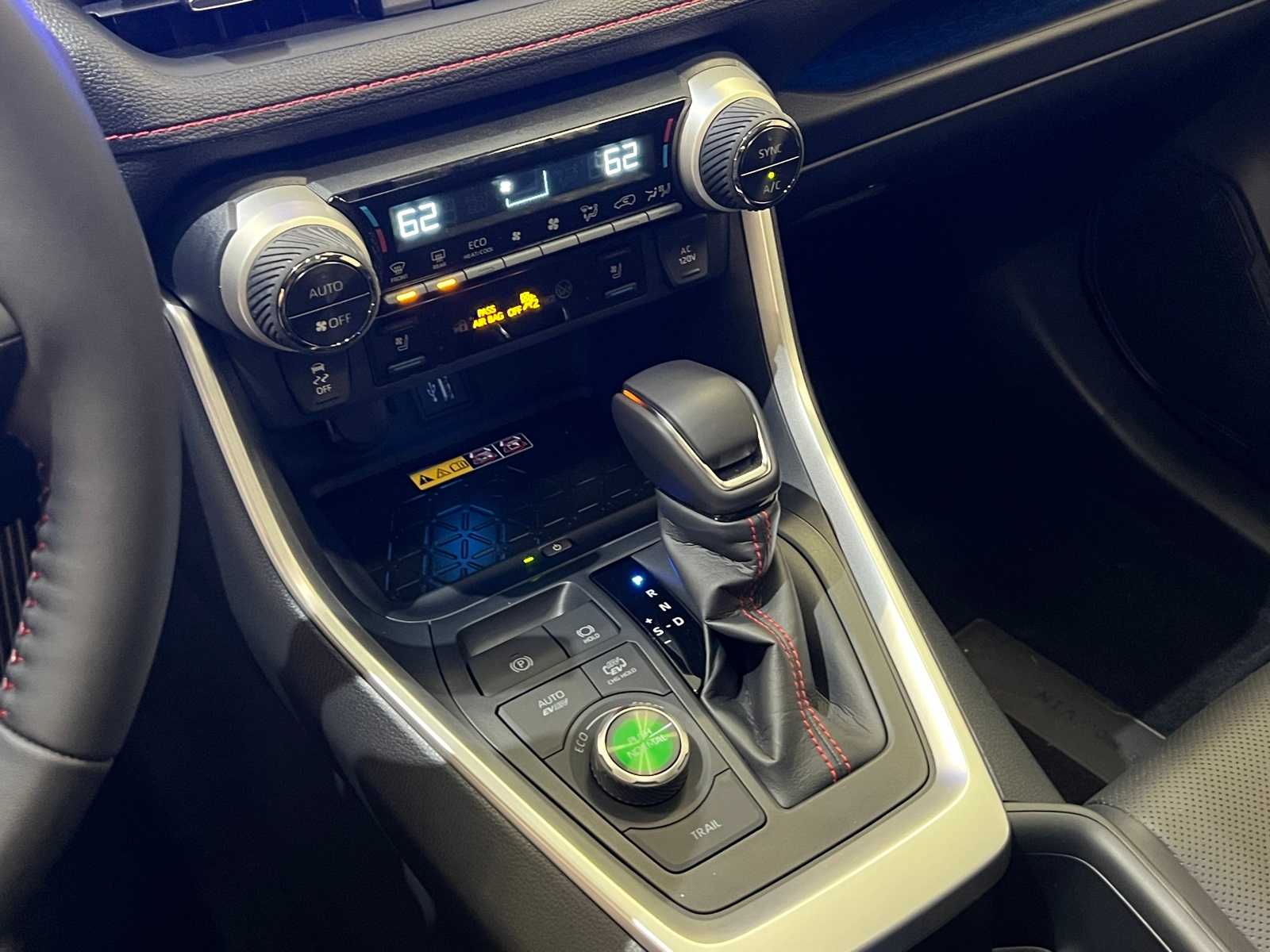 Thumbnail: 2025 Toyota RAV4 - 23