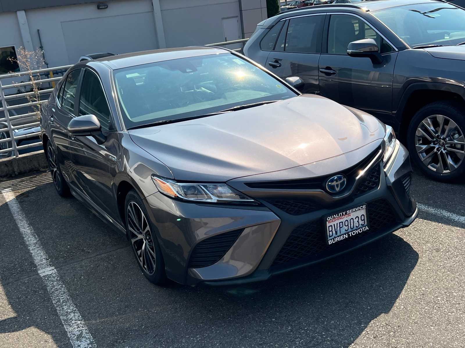 Thumbnail: 2020 Toyota Camry - 3