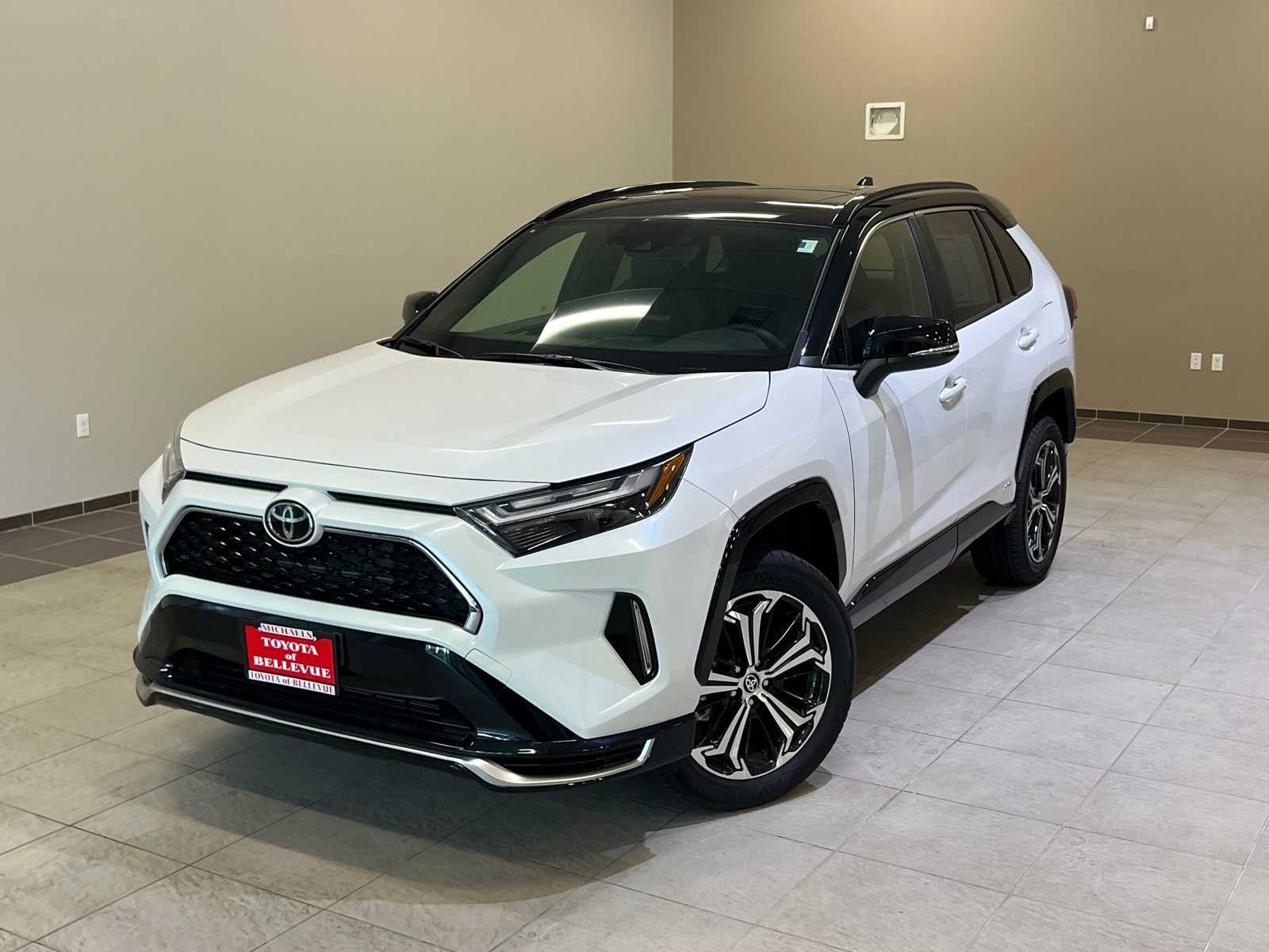 Thumbnail: 2025 Toyota RAV4 - 1