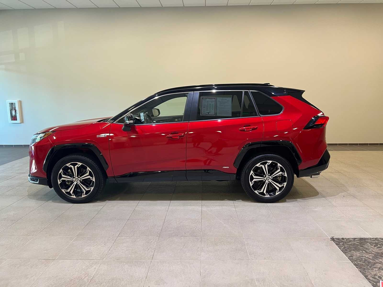 Thumbnail: 2024 Toyota RAV4 - 3