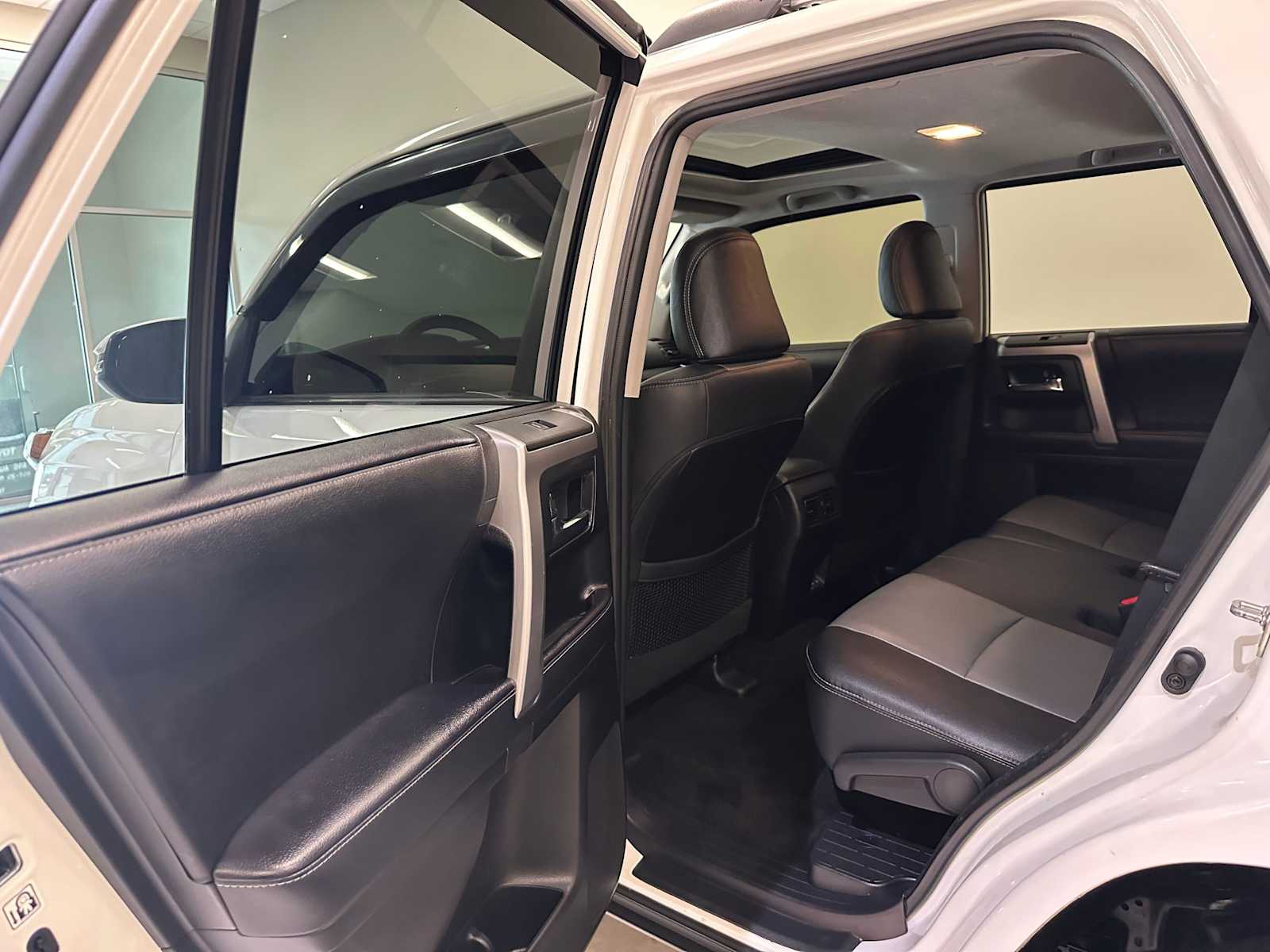 Thumbnail: 2023 Toyota 4Runner - 25