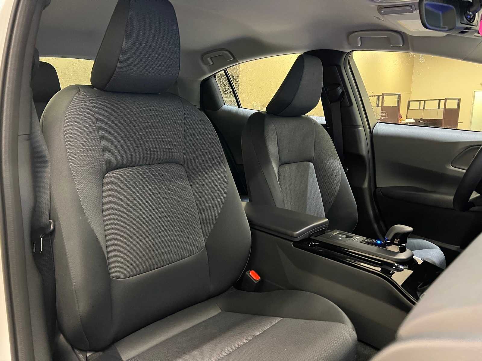 Thumbnail: 2024 Toyota Prius - 14