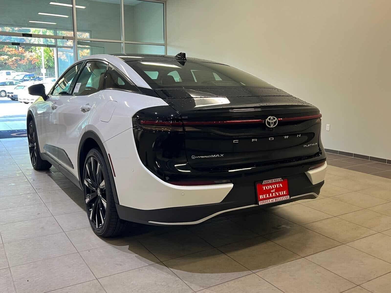 Thumbnail: 2026 Toyota Crown - 4