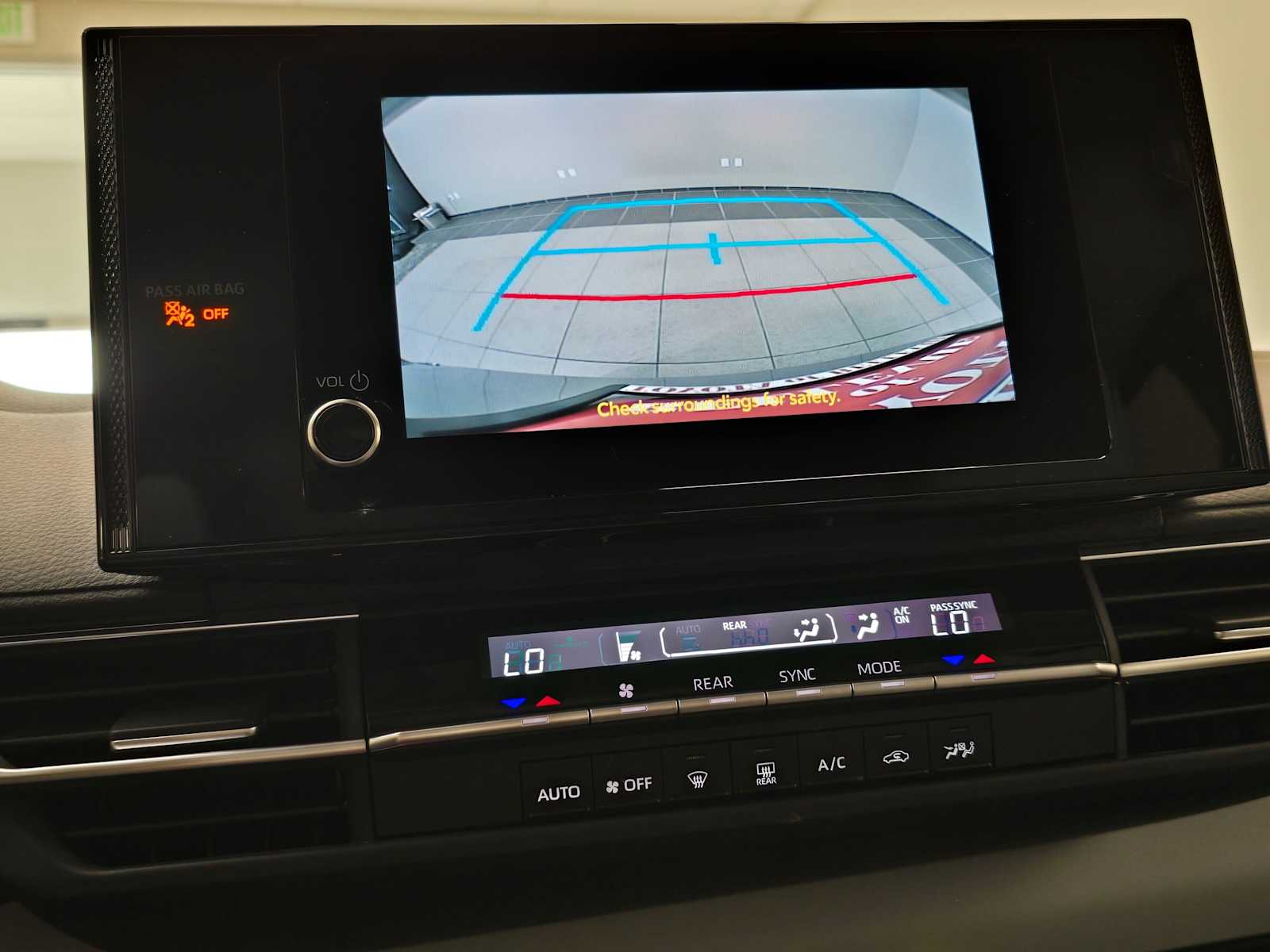 Thumbnail: 2025 Toyota Sienna - 12