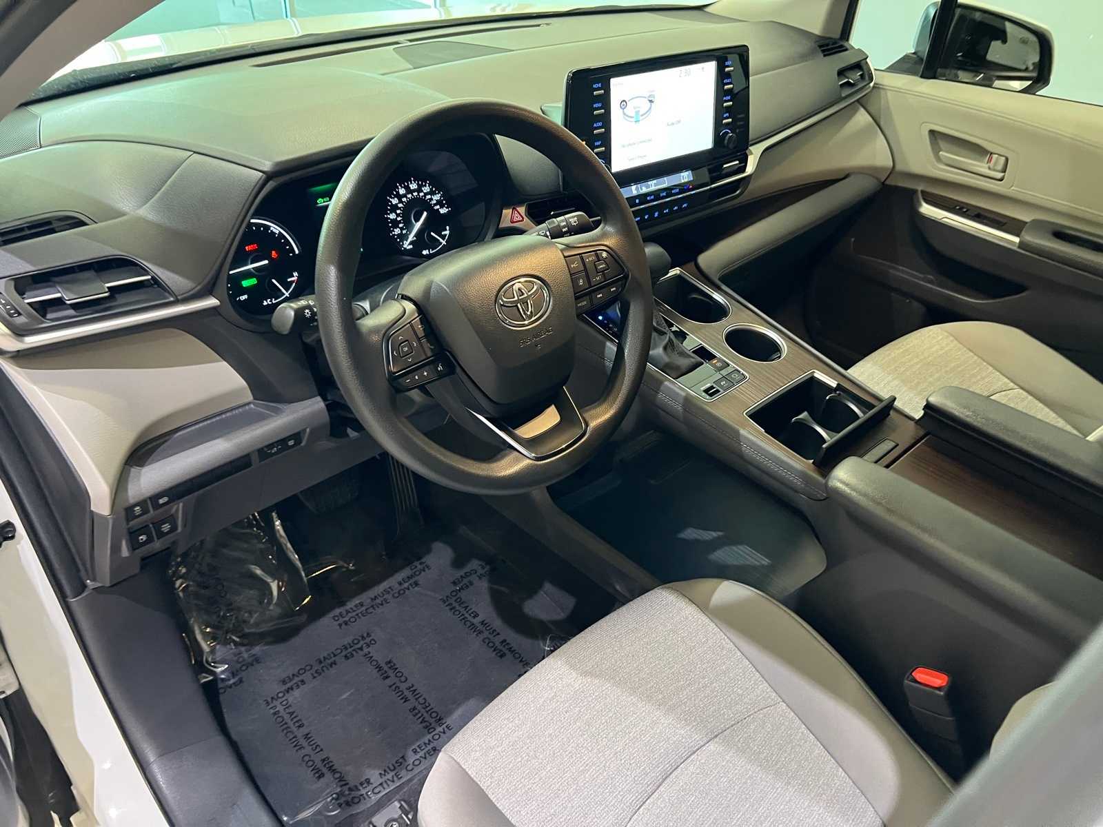 Thumbnail: 2024 Toyota Sienna - 2