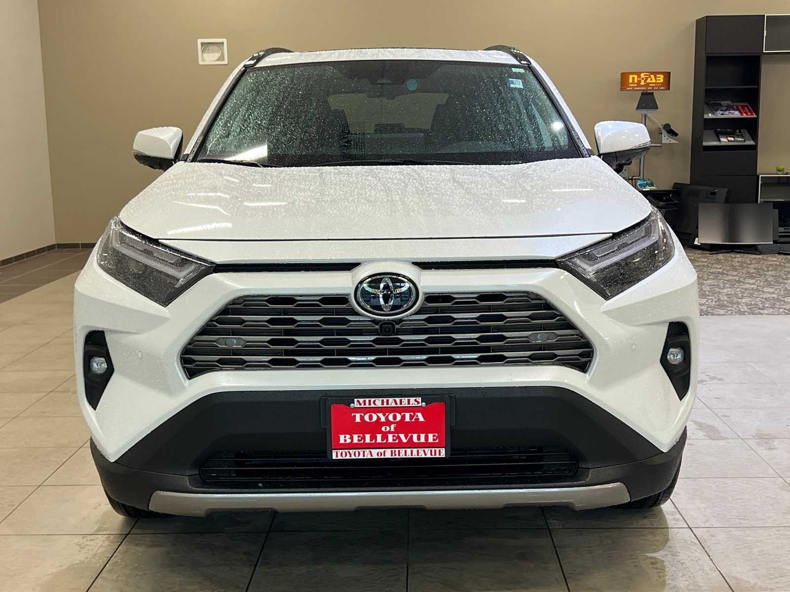 Thumbnail: 2025 Toyota RAV4 - 8