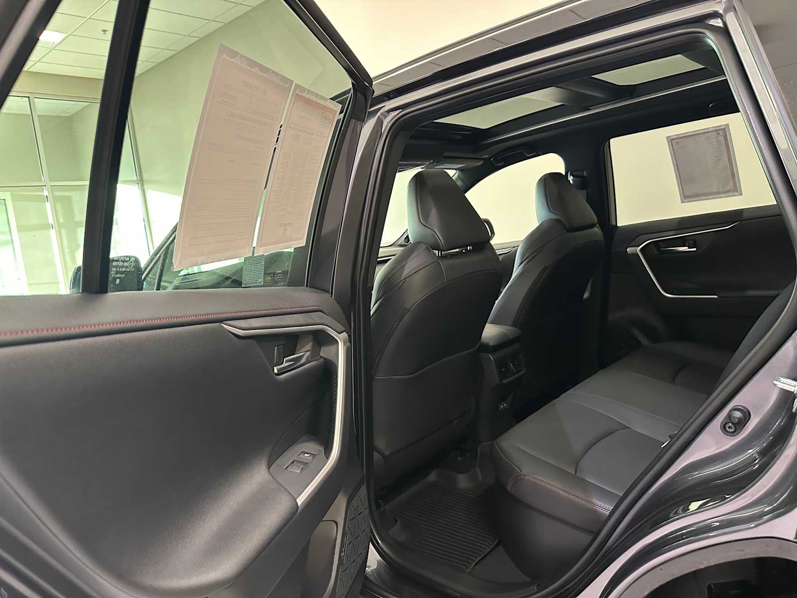 Thumbnail: 2025 Toyota RAV4 - 26