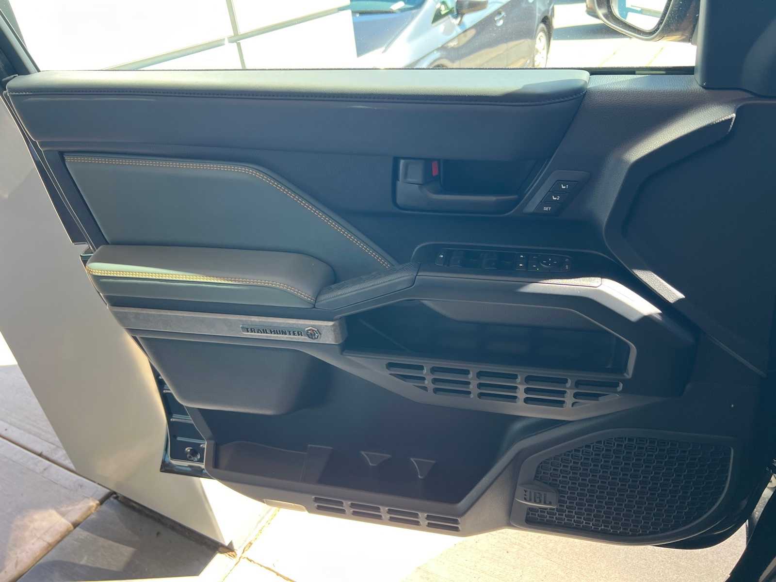 Thumbnail: 2025 Toyota 4Runner - 17