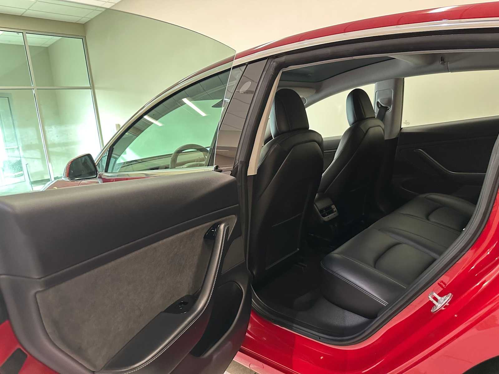 Thumbnail: 2019 Tesla Model 3 - 26