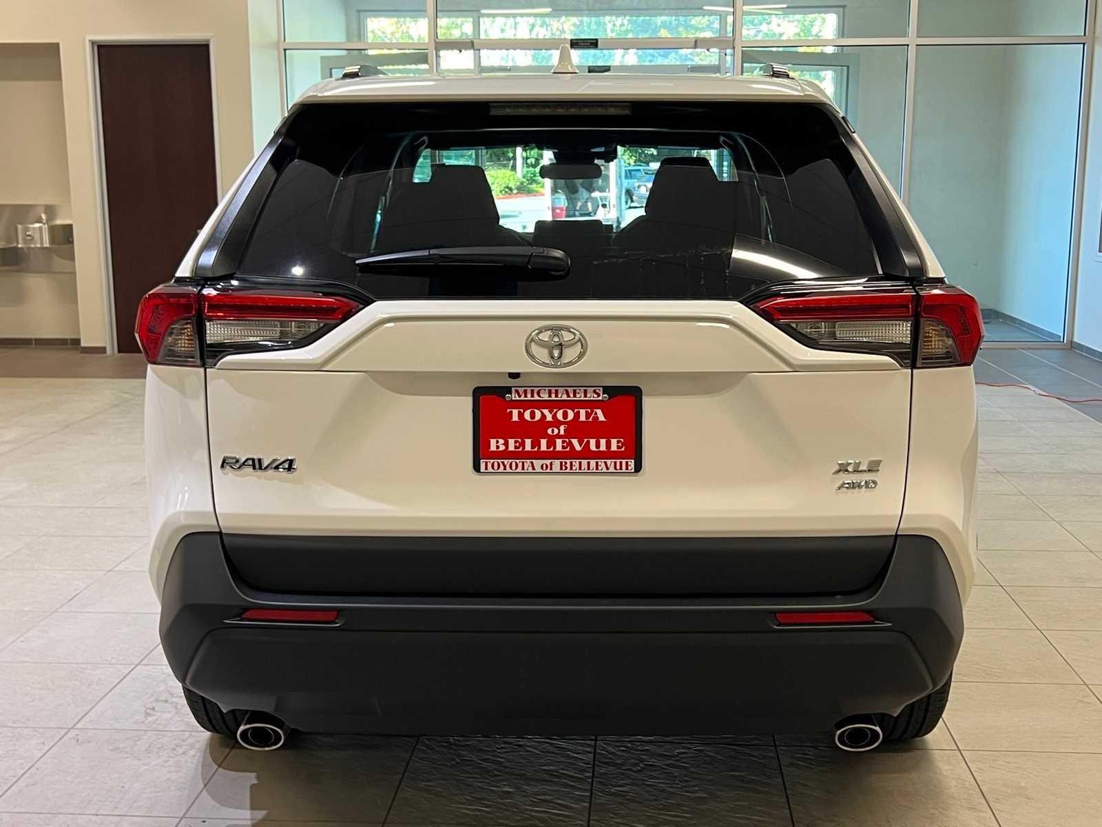 Thumbnail: 2025 Toyota RAV4 - 5