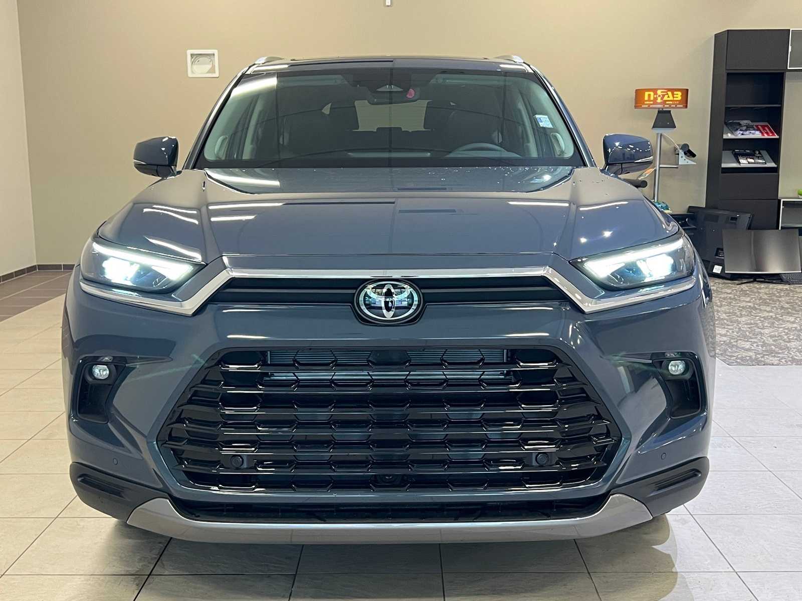 Thumbnail: 2025 Toyota Grand Highlander - 8