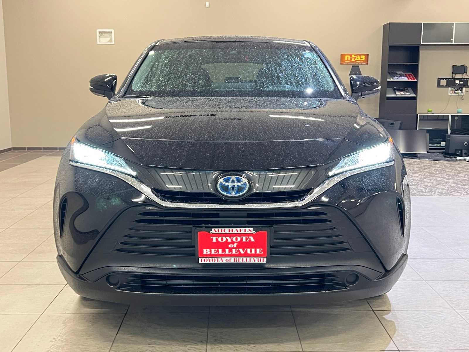 Thumbnail: 2022 Toyota Venza - 8