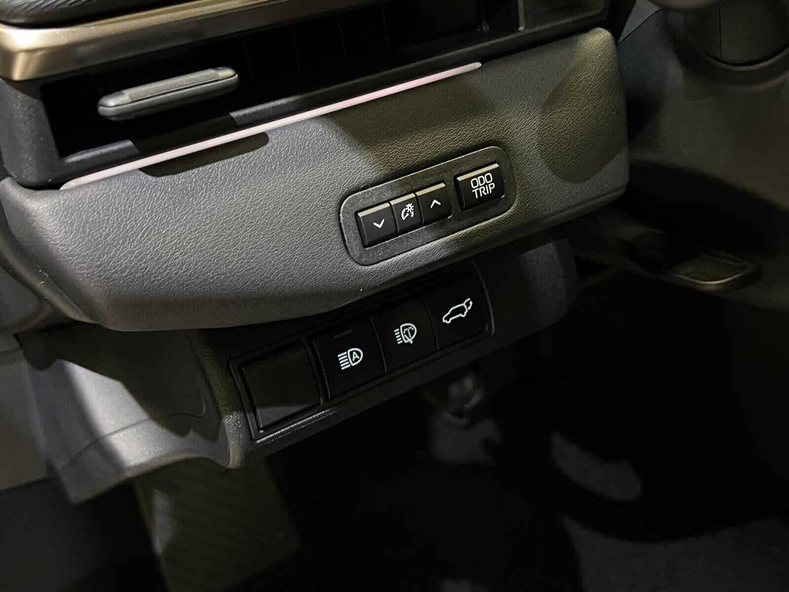 Thumbnail: 2026 Toyota bZ - 18