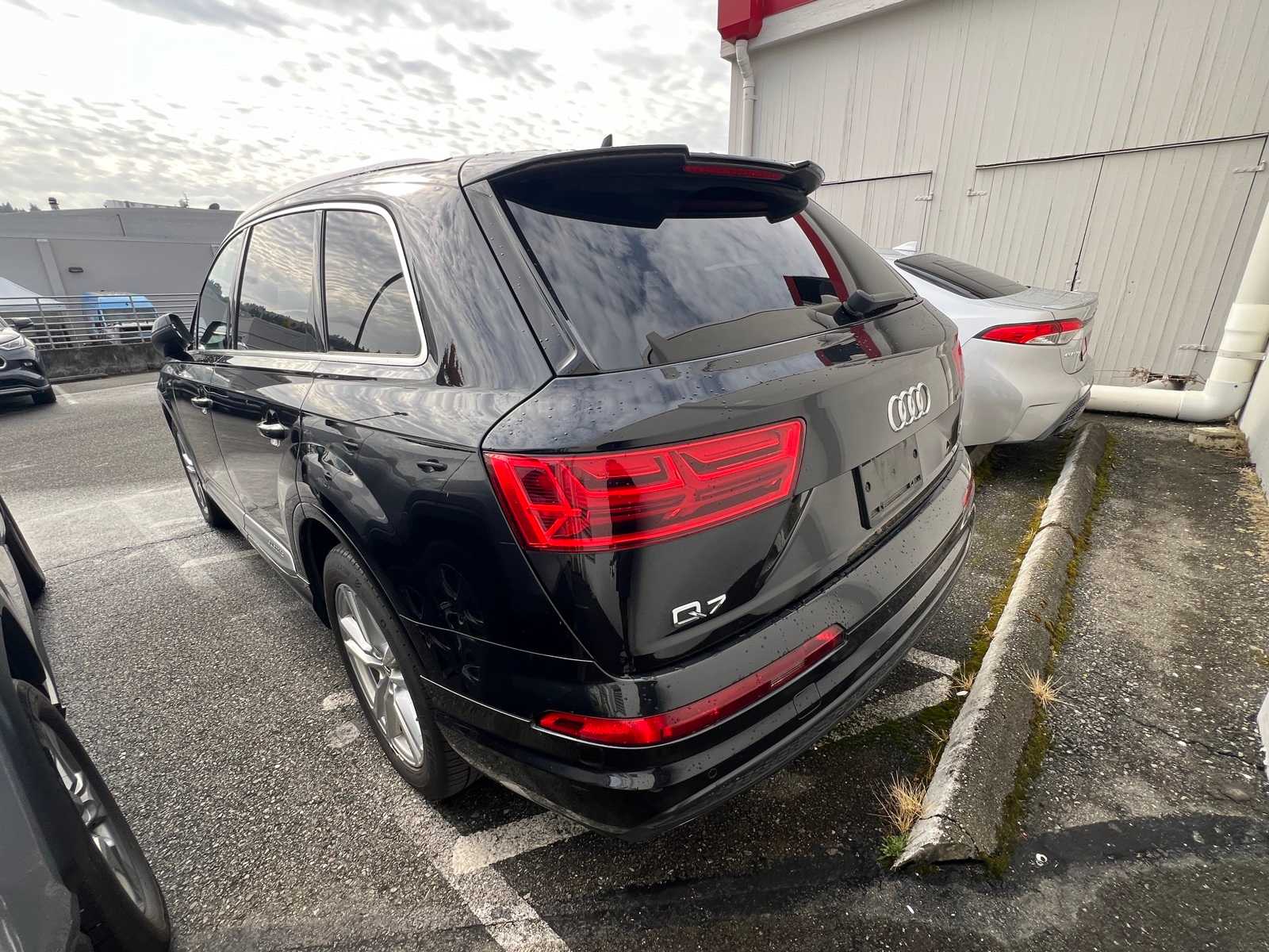 Thumbnail: 2017 Audi Q7 - 9