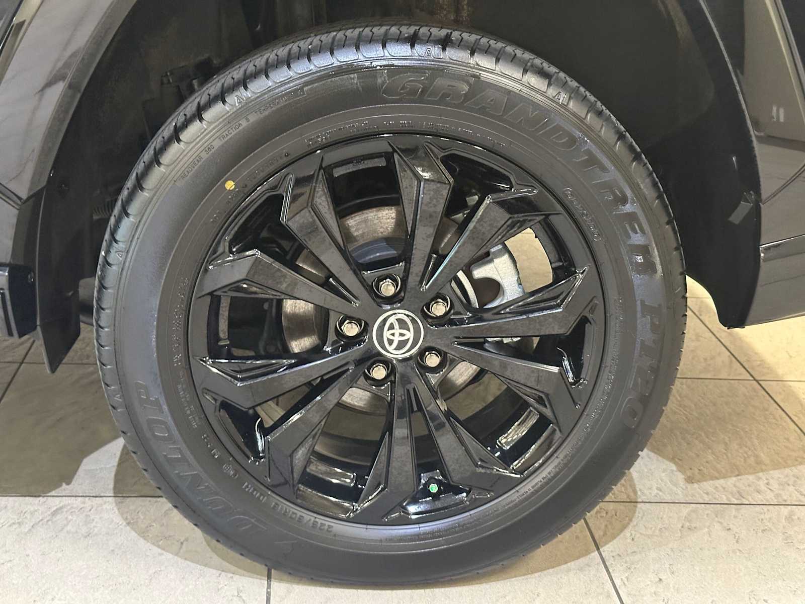 Thumbnail: 2024 Toyota RAV4 - 9