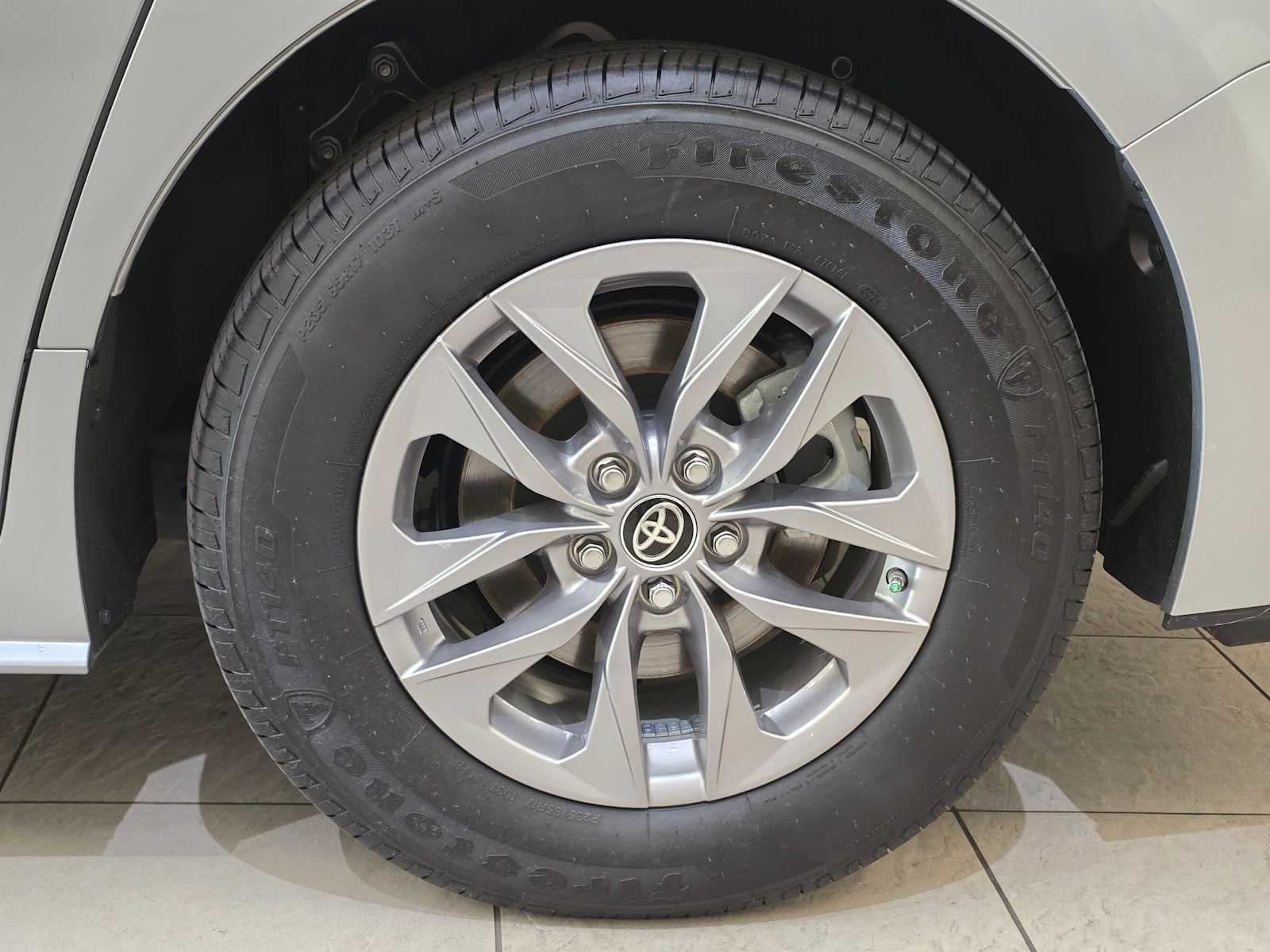 Thumbnail: 2025 Toyota Sienna - 8