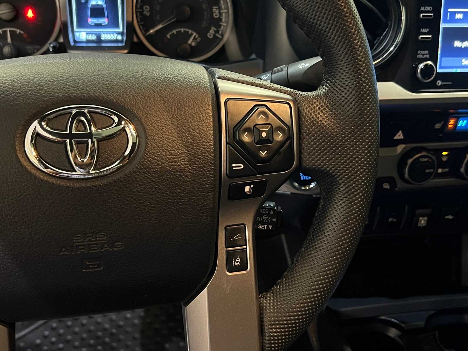 Thumbnail: 2022 Toyota Tacoma - 21