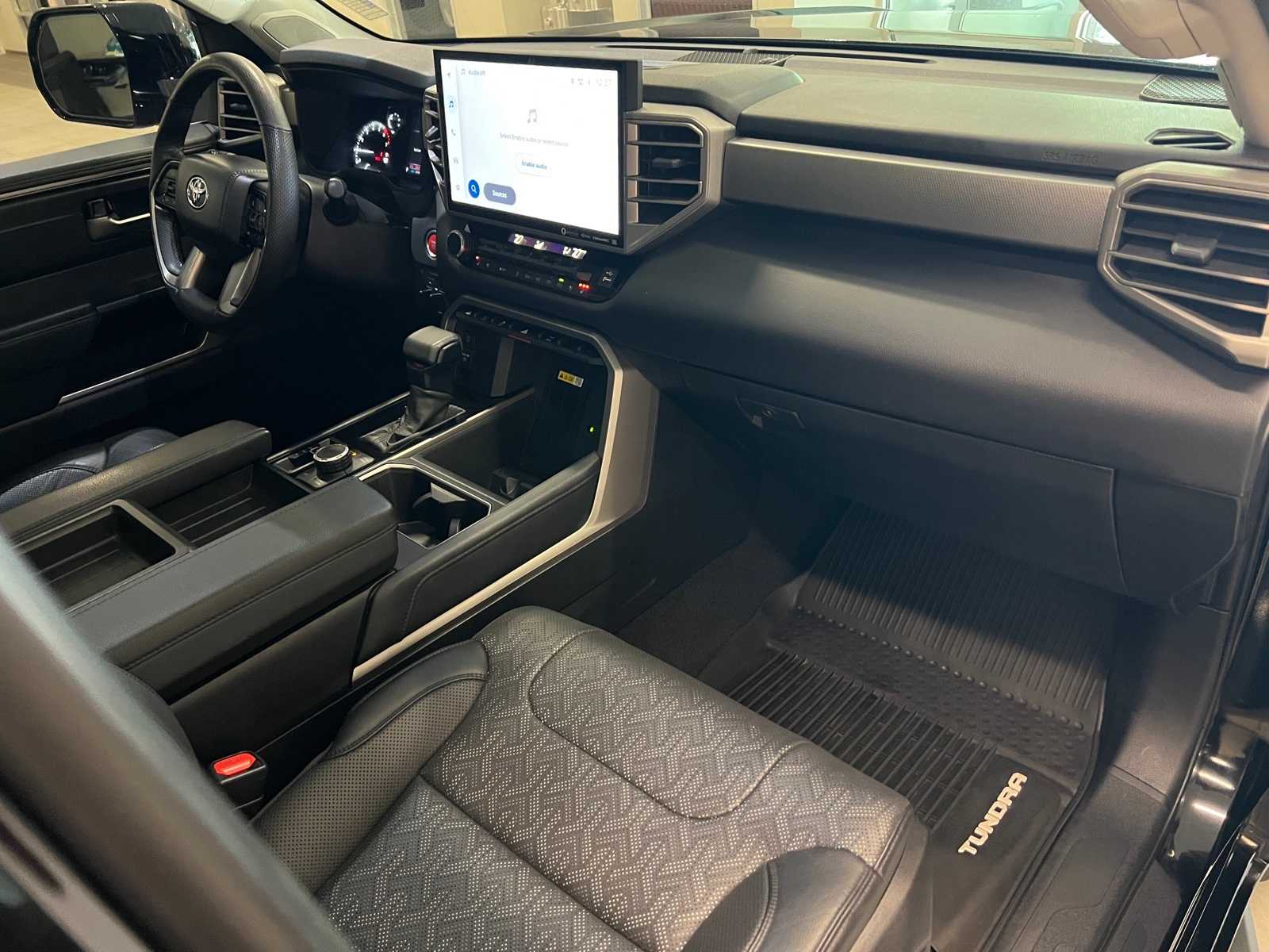 Thumbnail: 2022 Toyota Tundra - 15