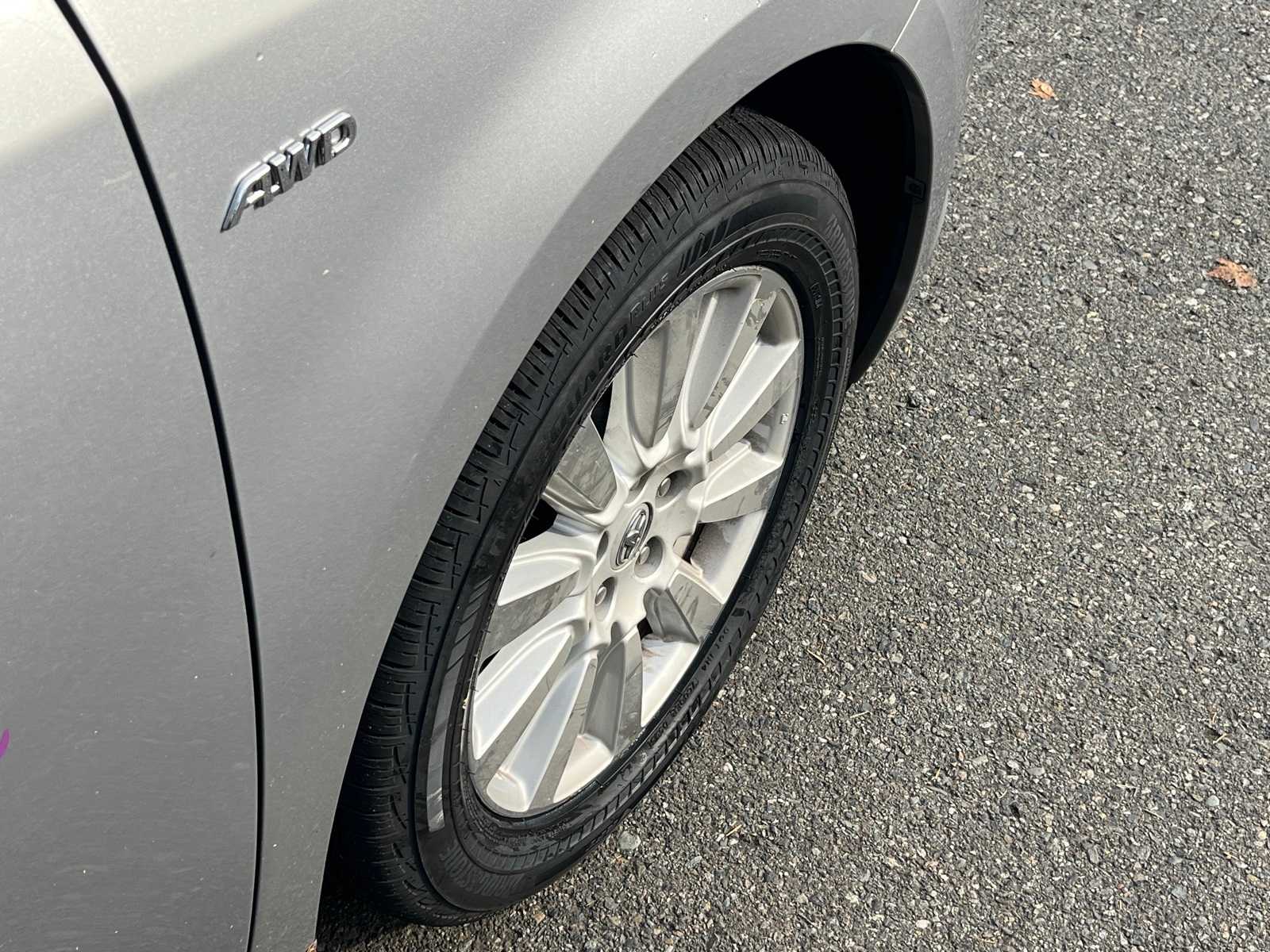 Thumbnail: 2017 Toyota Sienna - 9