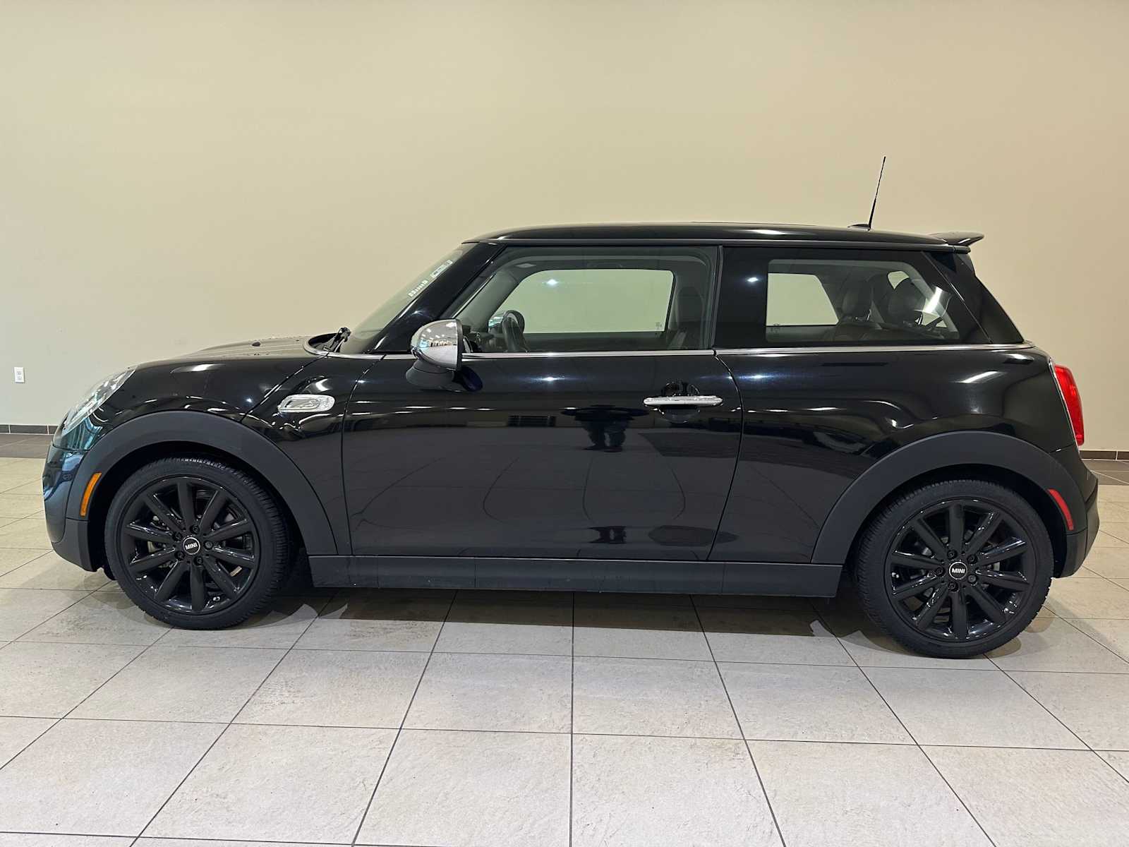 Thumbnail: 2014 MINI Cooper Hardtop - 3