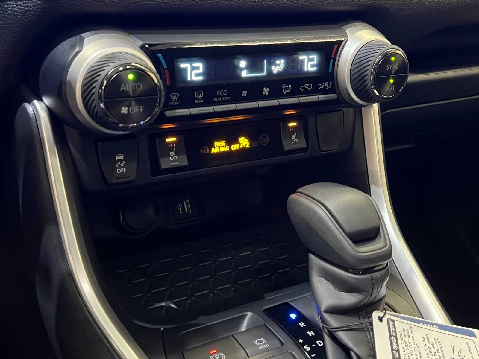 Thumbnail: 2025 Toyota RAV4 - 24