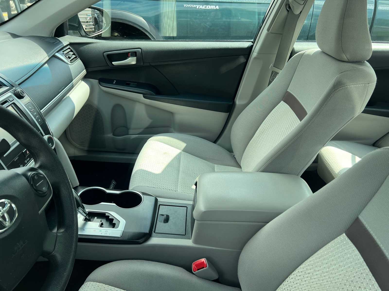 Thumbnail: 2012 Toyota Camry - 10