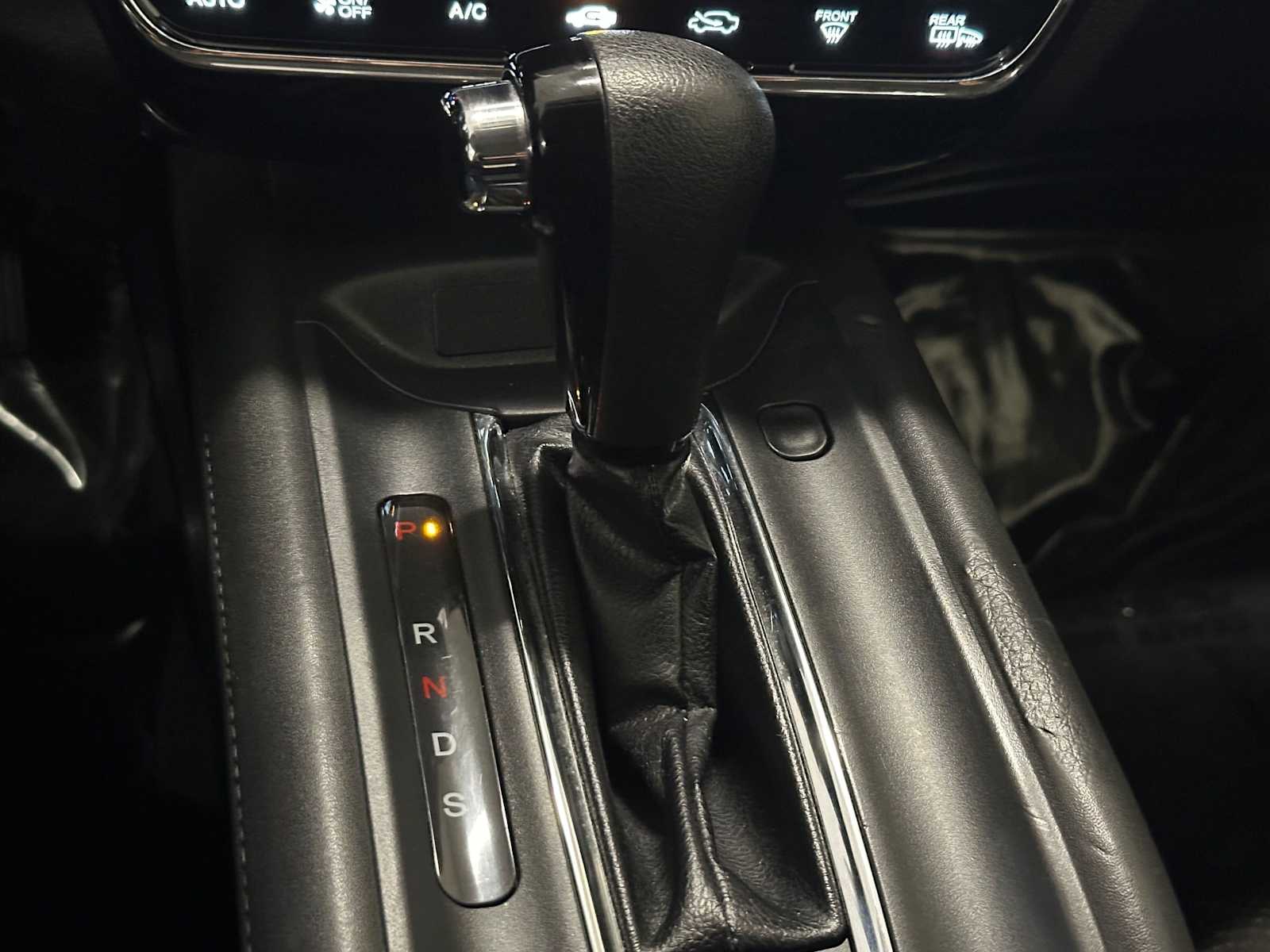 Thumbnail: 2018 Honda HR-V - 16