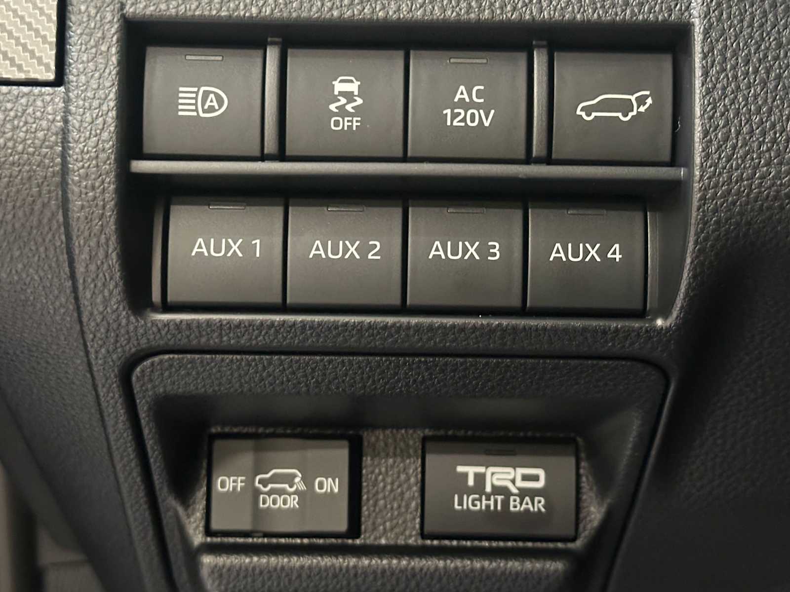 Thumbnail: 2025 Toyota 4Runner - 18