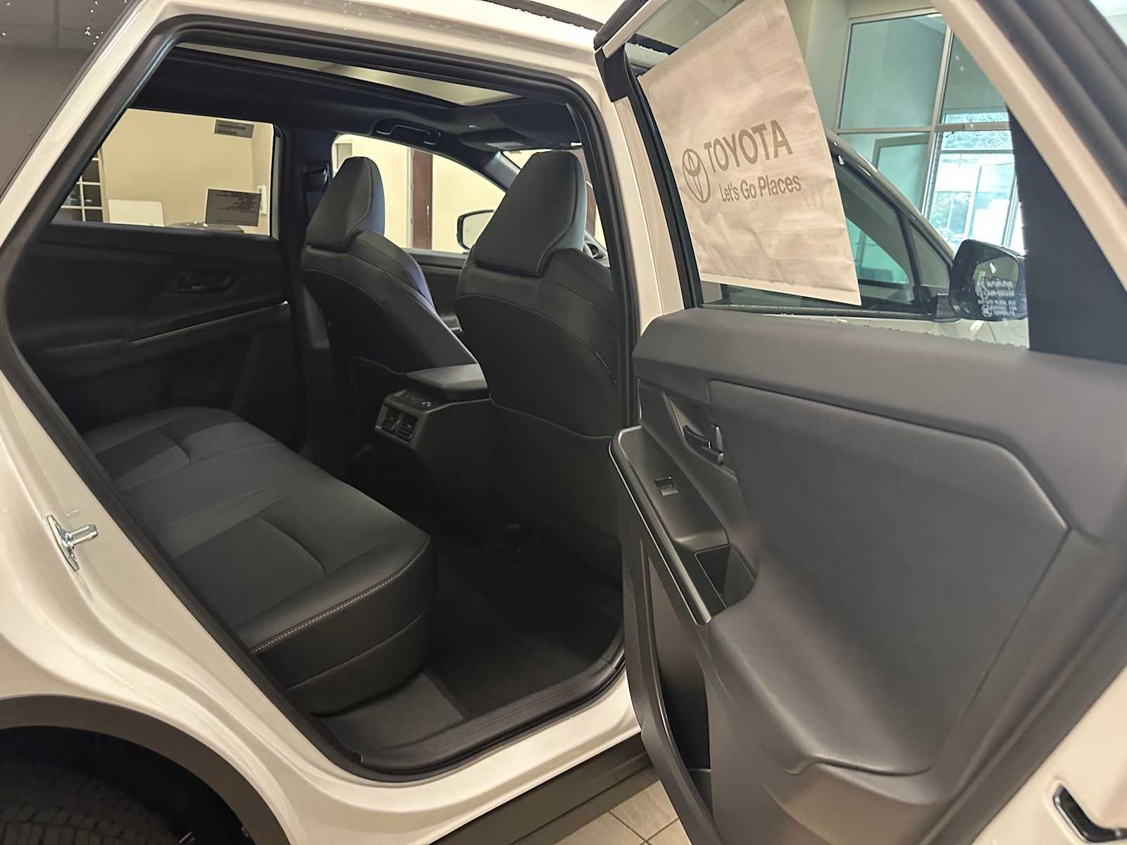 Thumbnail: 2026 Toyota bZ - 25