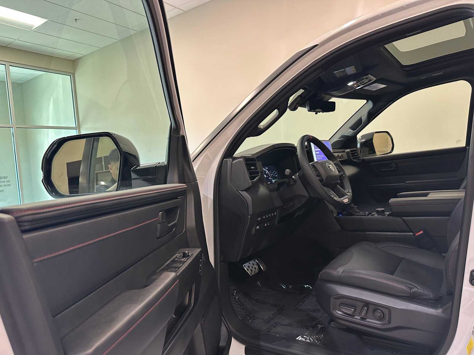 Thumbnail: 2025 Toyota Sequoia - 23