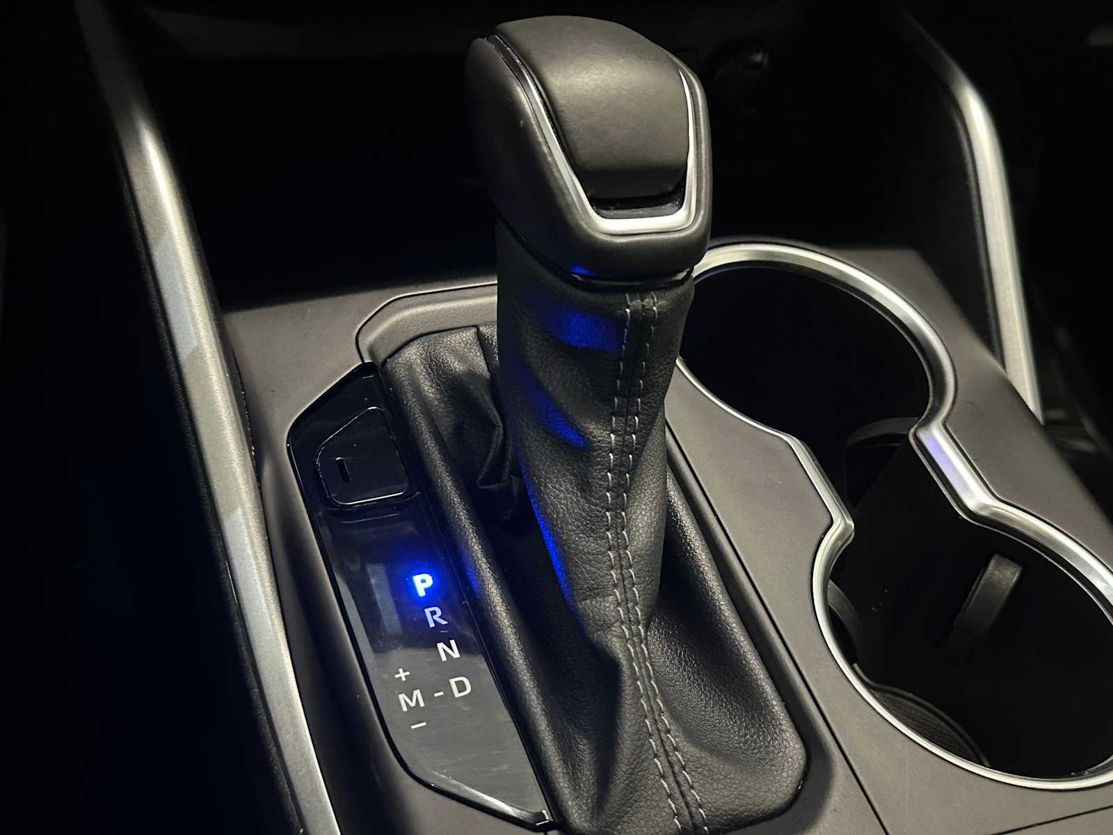 Thumbnail: 2024 Toyota Highlander - 16