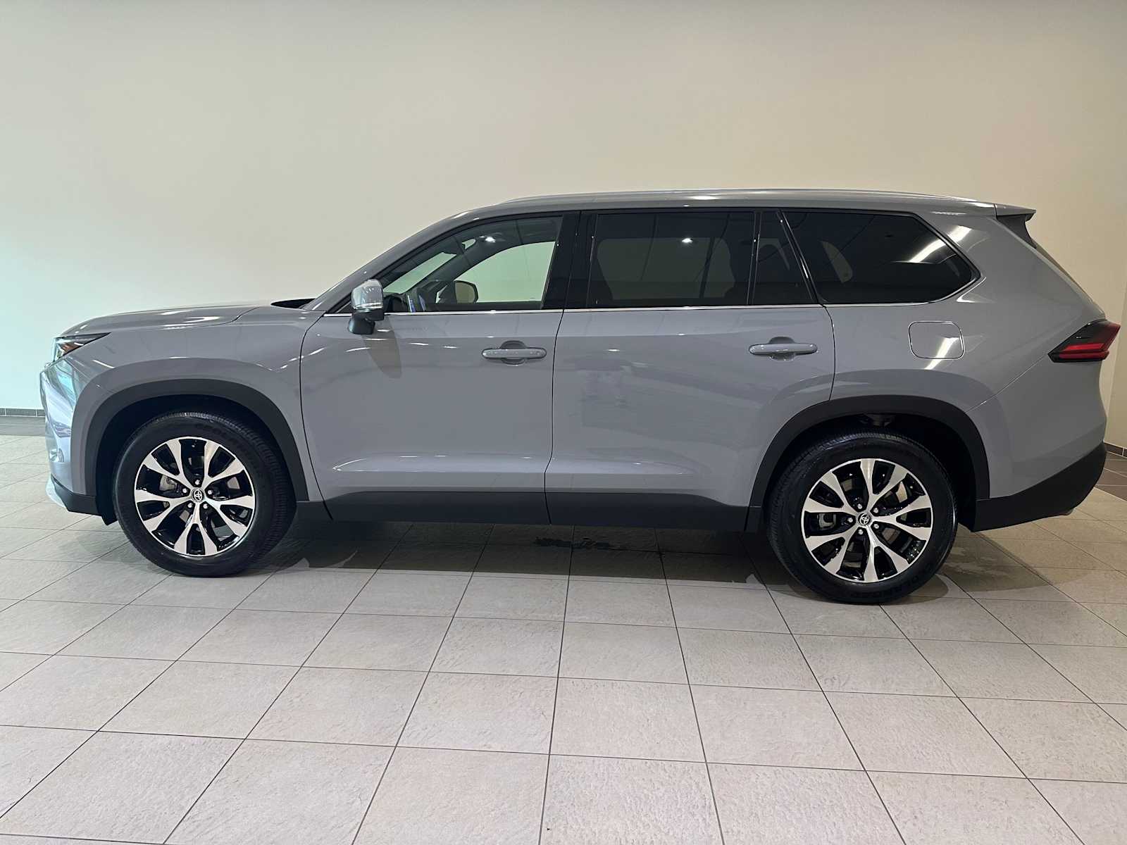 Thumbnail: 2026 Toyota Grand Highlander - 3