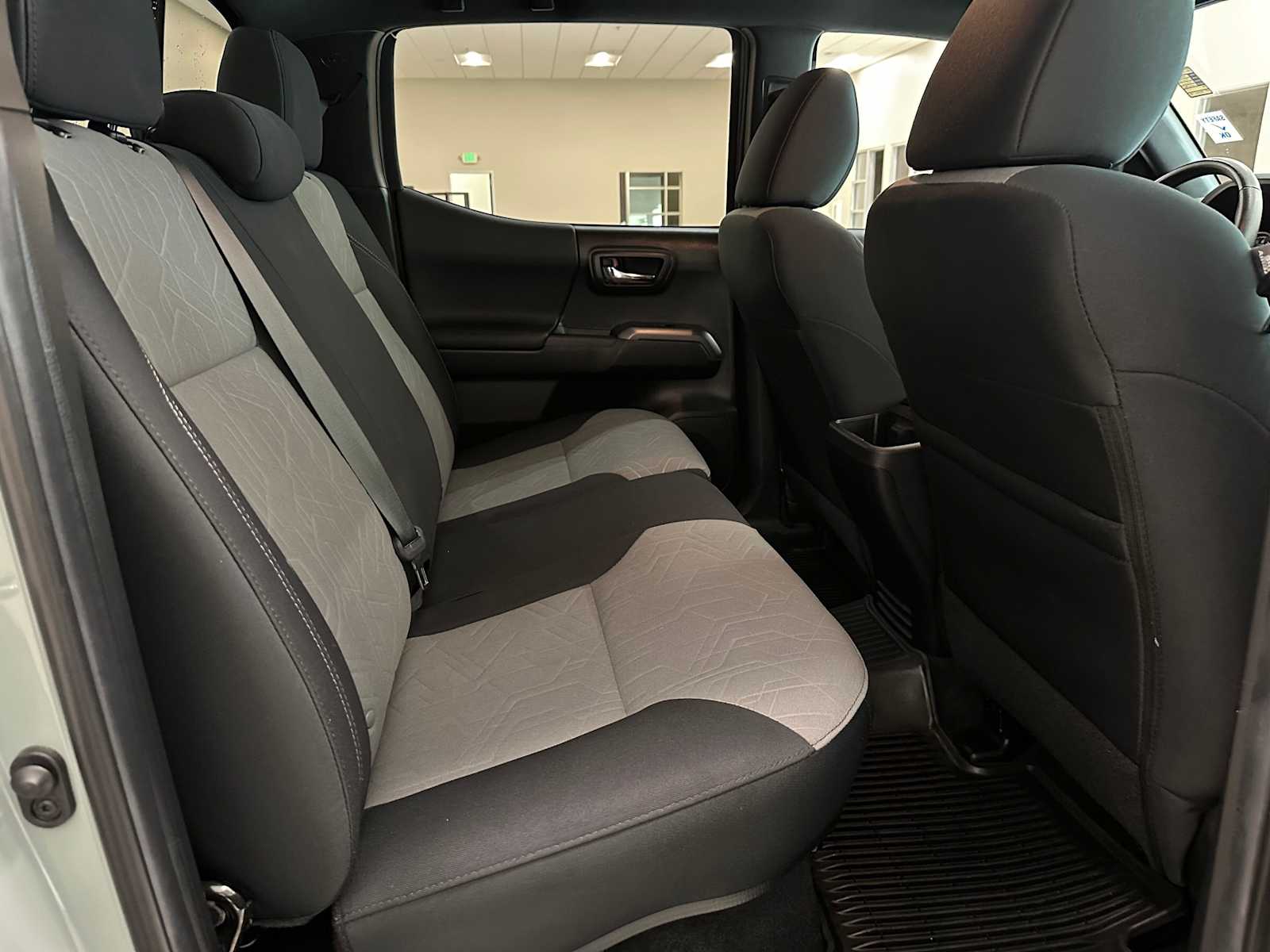 Thumbnail: 2022 Toyota Tacoma - 24